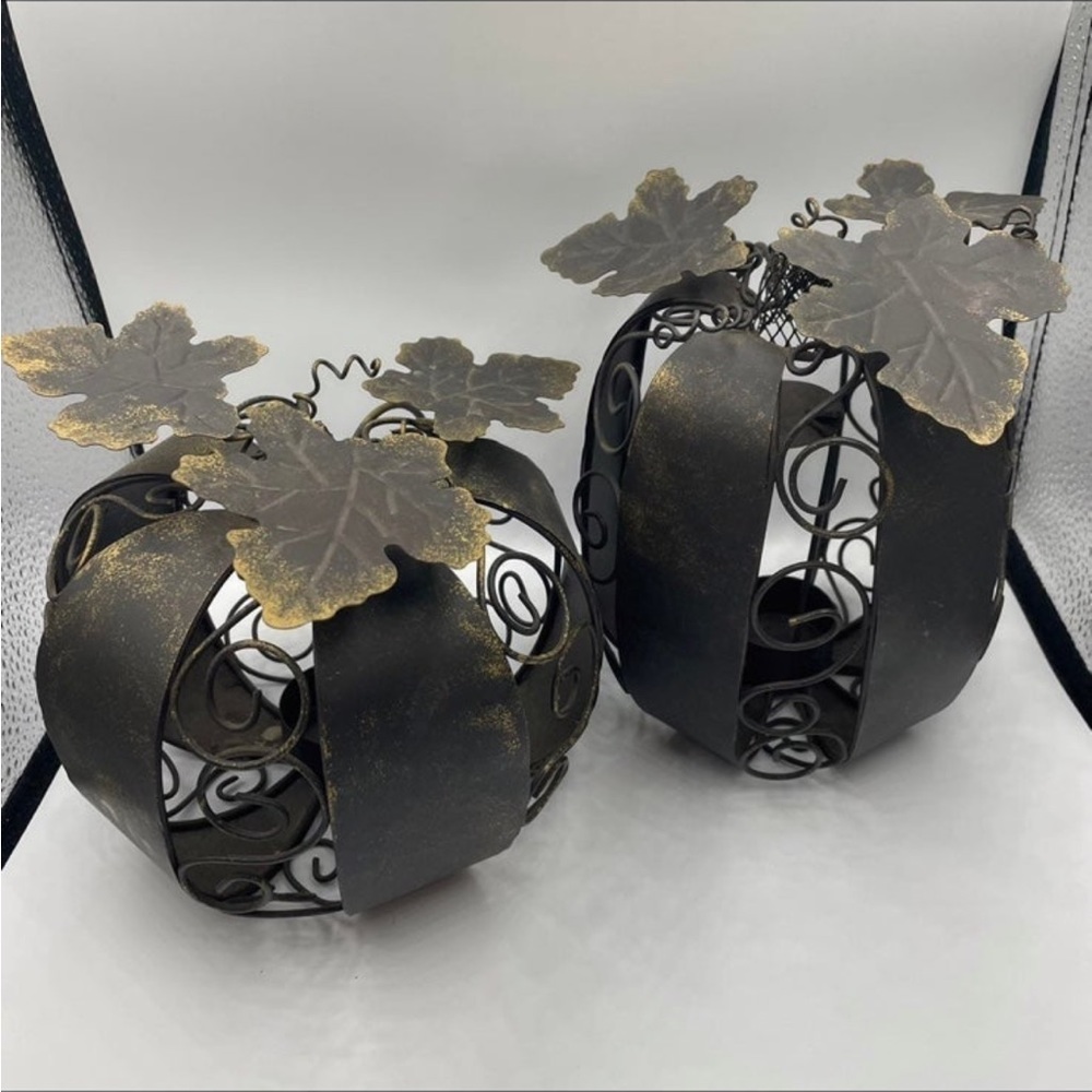 Metal pumpkin candleholders